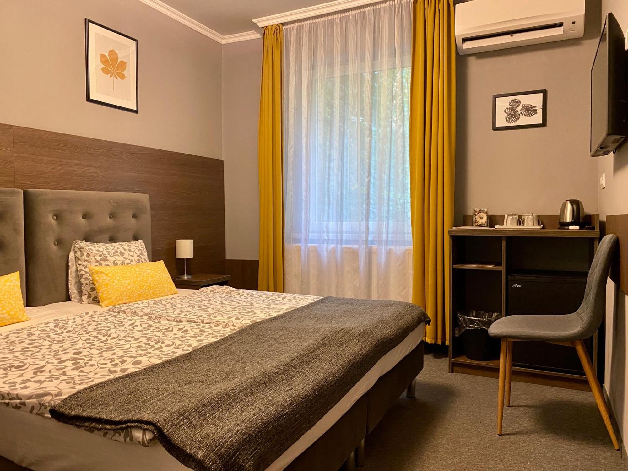 Отель Bellevue Vendeghaz 2 Вац Экстерьер фото