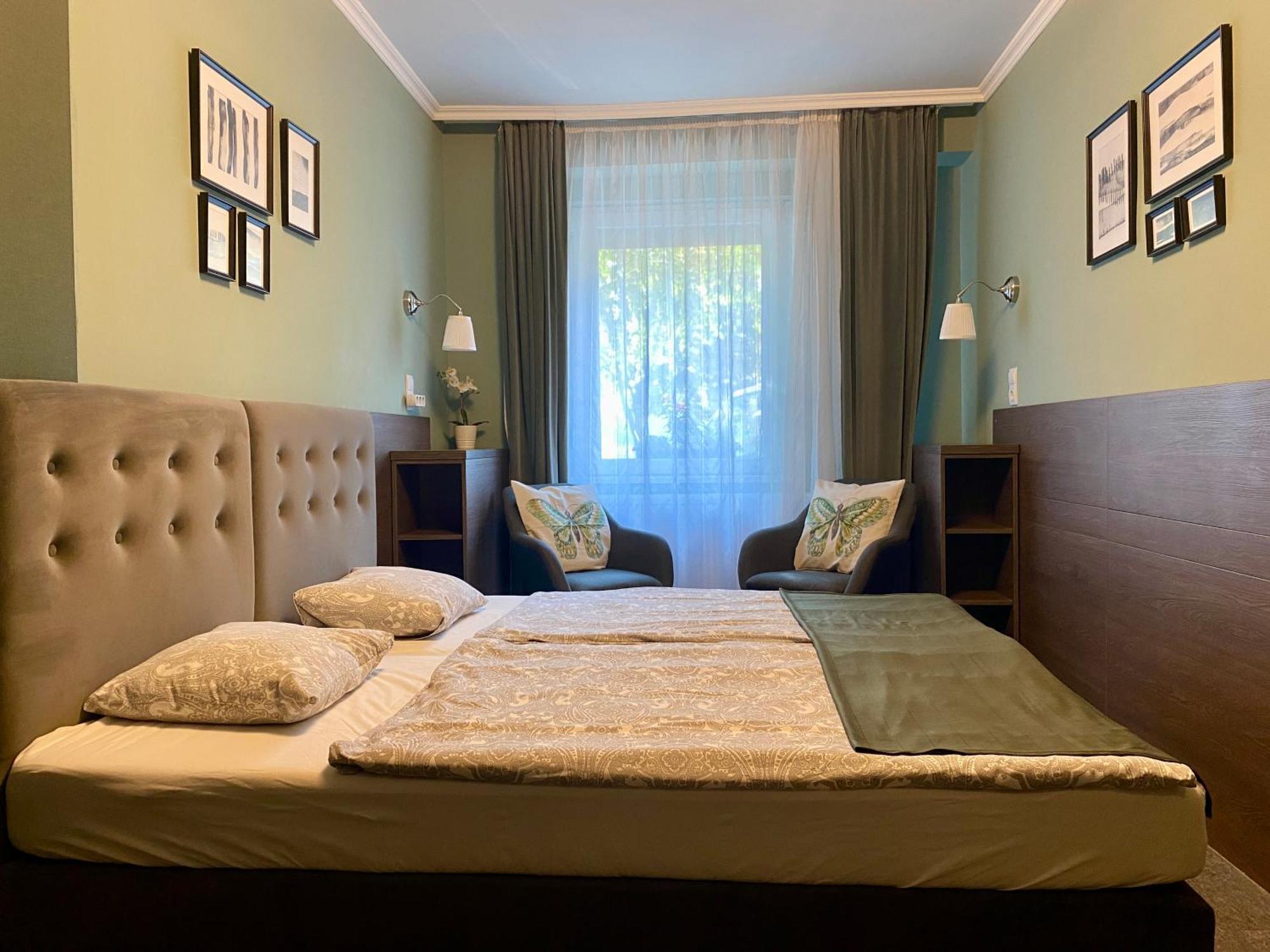 Отель Bellevue Vendeghaz 2 Вац Экстерьер фото